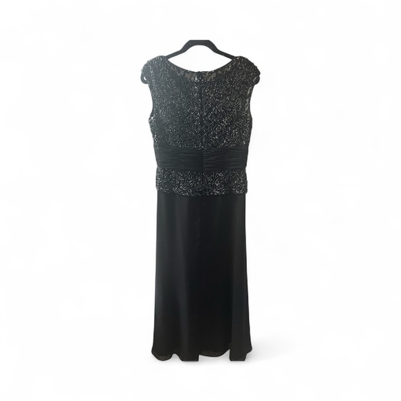 Cameron Blake Black Gown. Size 14 - Picture 3 of 5